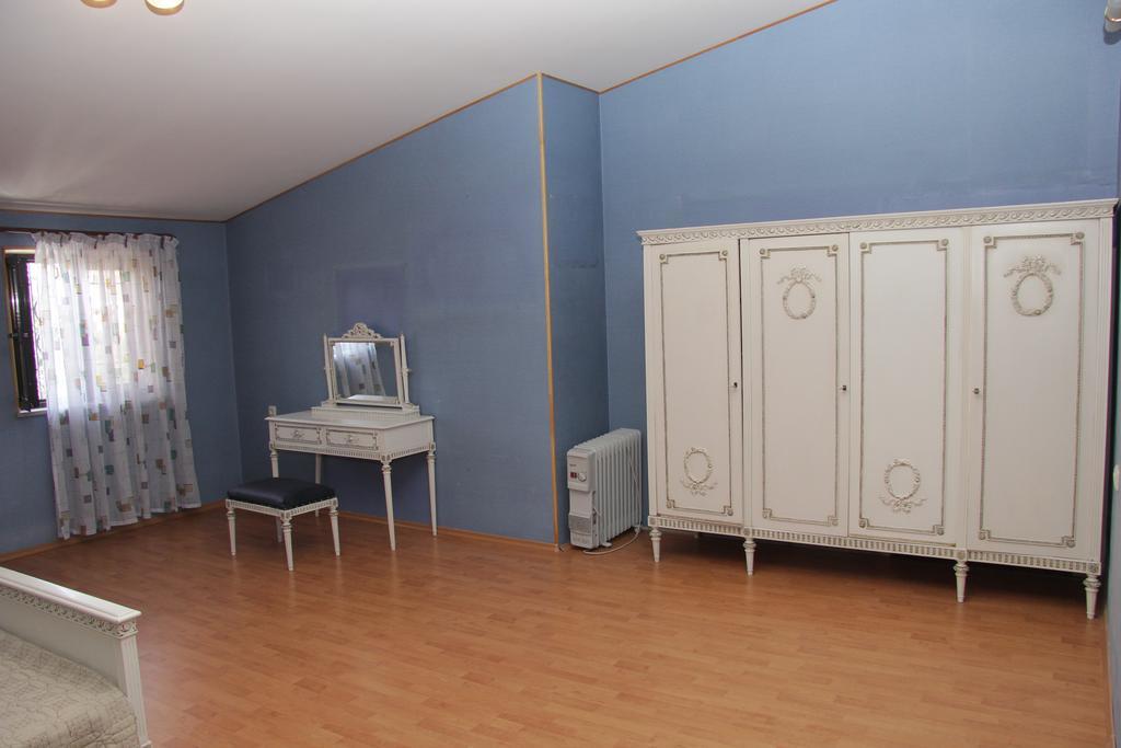 Rafael Hostel Erevan Esterno foto